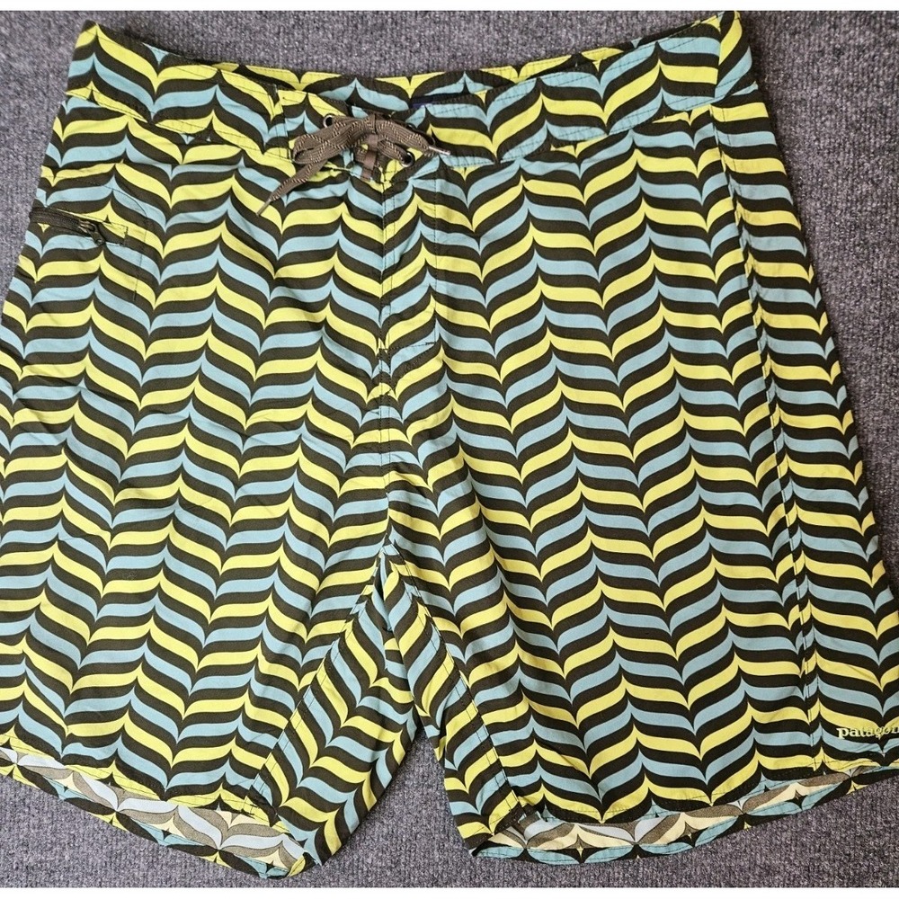 Patagonia Mens Wavefarer Boardshorts Size 36 Chevron Wave Outdoors Swim